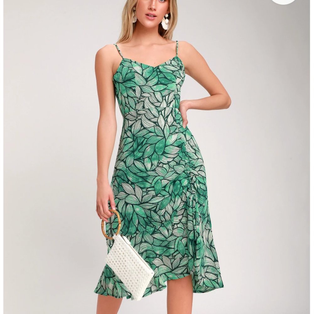 Small LULU’s Tropi-Call Me Green Leaf Midi Dress